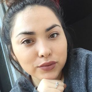 Meet your Posher, Selenaselena